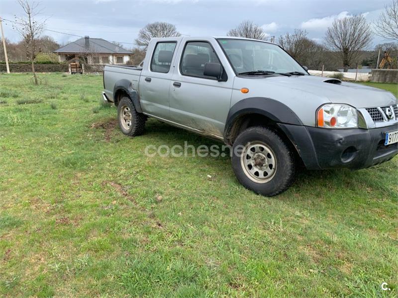 NISSAN Navara