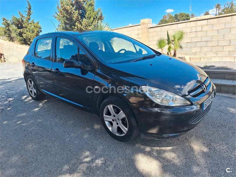 PEUGEOT 307