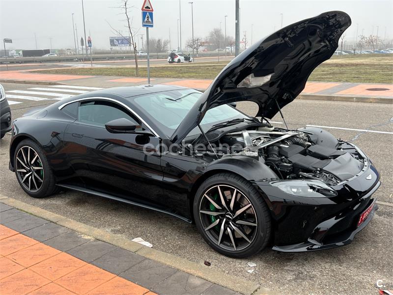 ASTON MARTIN Vantage 4.0 V8