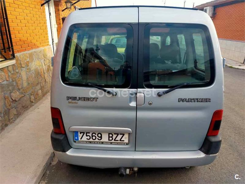PEUGEOT Partner