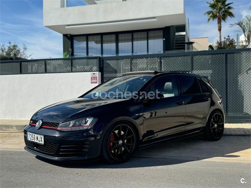 VOLKSWAGEN Golf GTI Performance 2.0 TSI DSG BMT