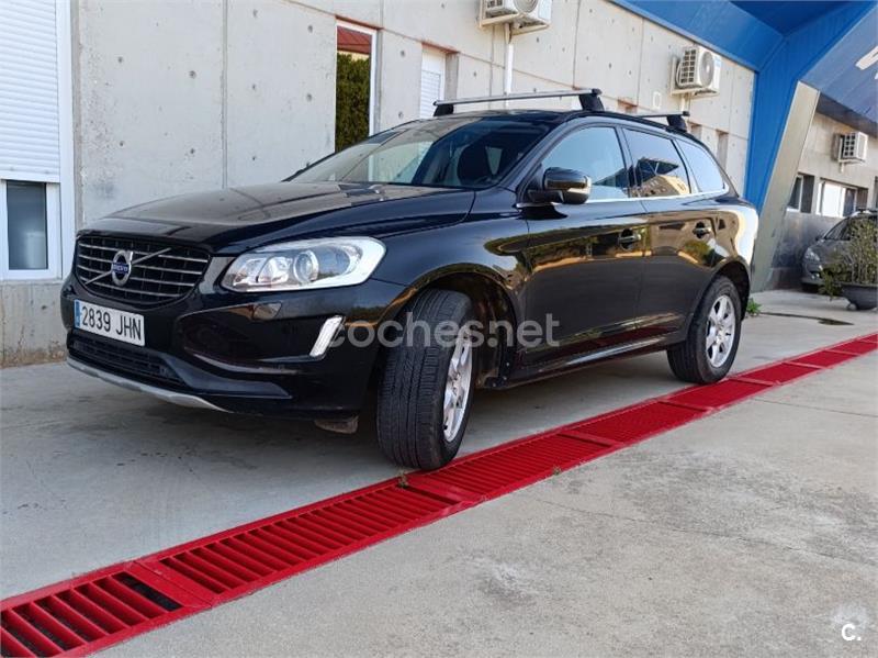 VOLVO XC60 2.4 D4 AWD Momentum Auto