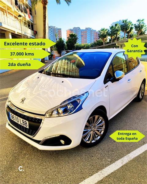 PEUGEOT 208 Signature 1.2L PureTech