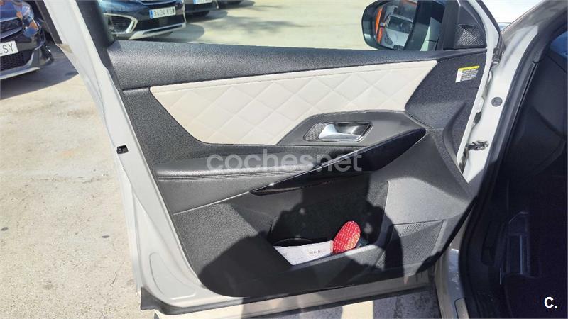 DS DS 7 Crossback ETense 1.6 ETense 300 Rivoli Auto 4WD