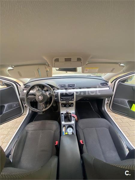 VOLKSWAGEN Passat Variant 2.0 TDI 140 Advance BMotion Tech