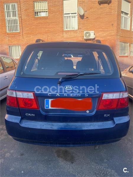 KIA Carens