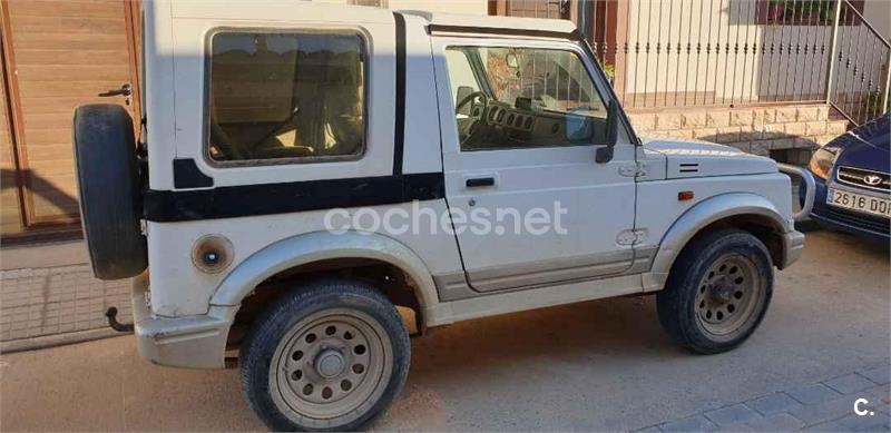 SUZUKI Samurai