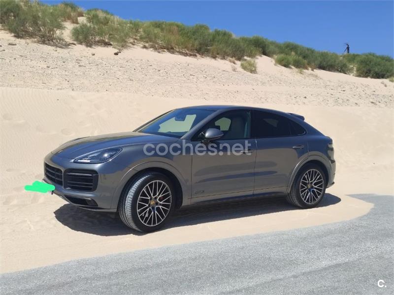PORSCHE Cayenne Coupé GTS