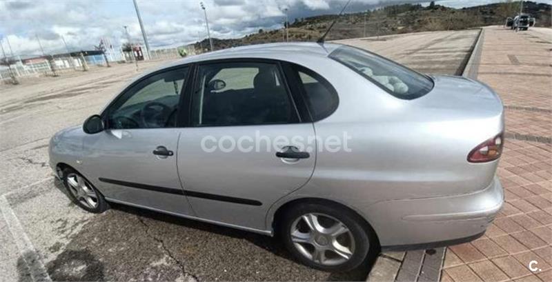 SEAT Cordoba 1.4 16V 75 CV REFERENCE