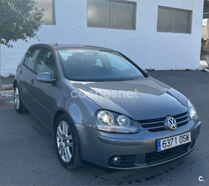 VOLKSWAGEN Golf Plus 2.0 TDI Sportline