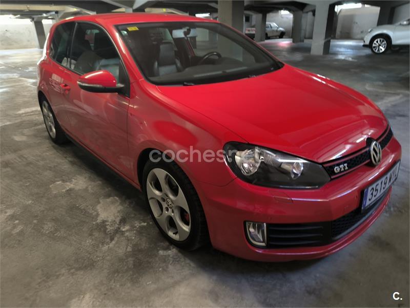 VOLKSWAGEN Golf VI 2.0 TSI GTI