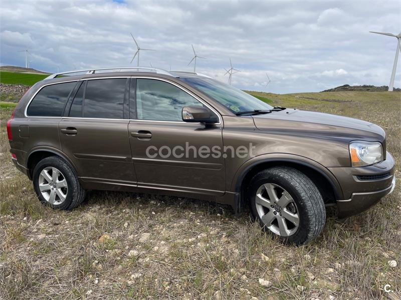 VOLVO XC90 2.4 D5 AWD Momentum Auto