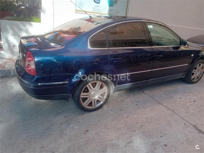 VOLKSWAGEN Passat 1.9 TDi Advance