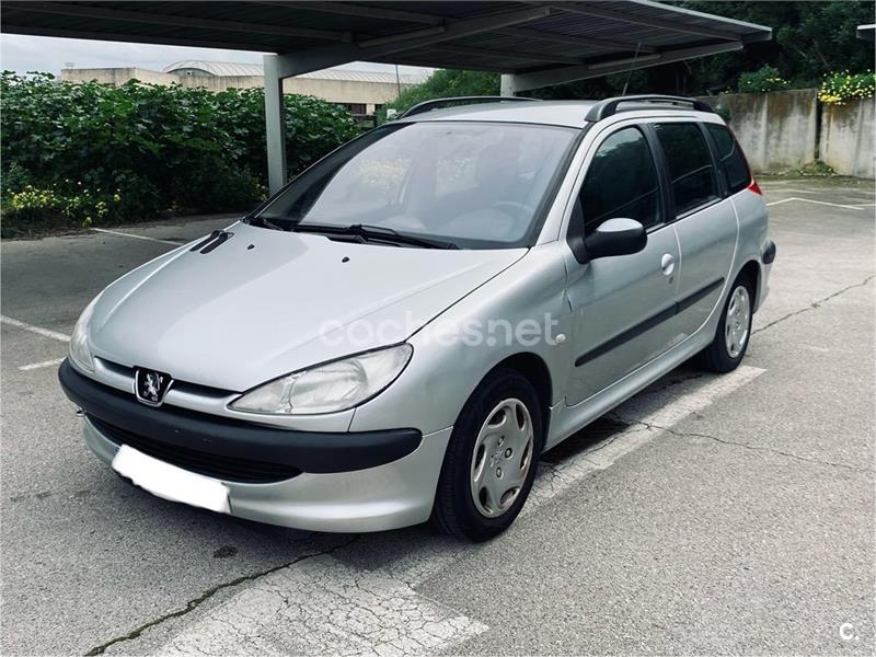 PEUGEOT 206