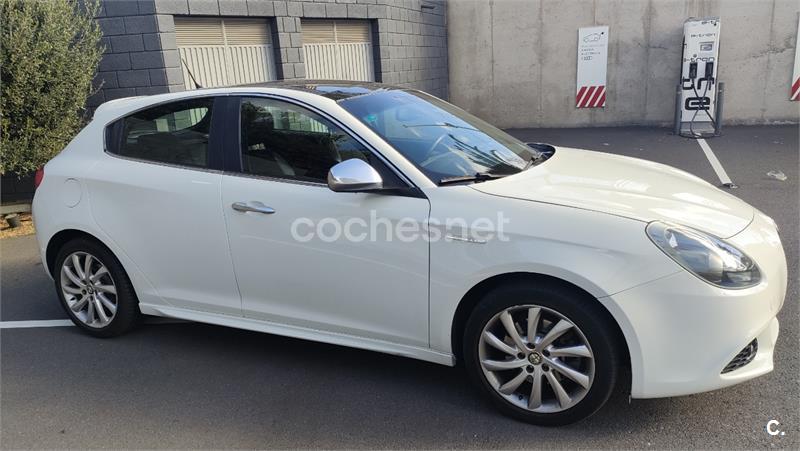 ALFA ROMEO Giulietta 2.0 JTDm Distinctive