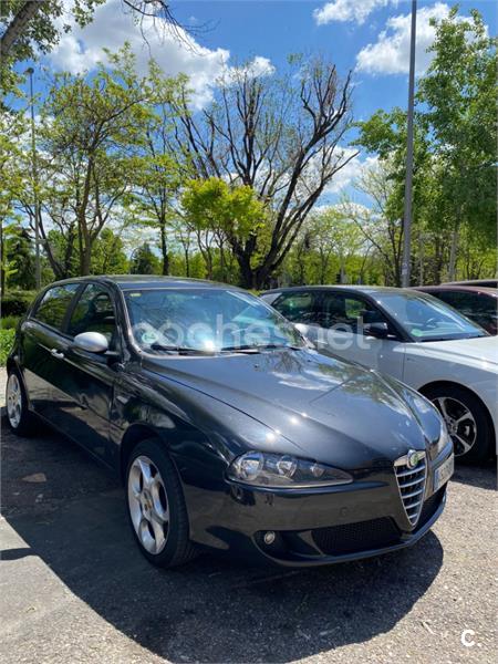 ALFA ROMEO 147 1.9 JTD Distinctive