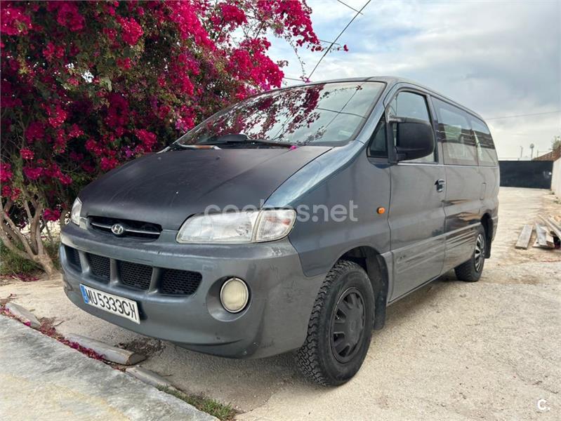 HYUNDAI H1