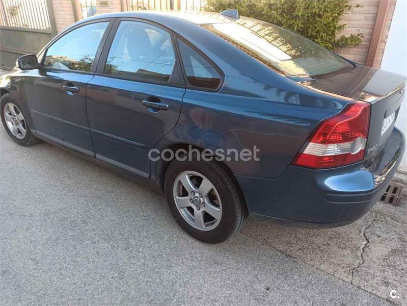 VOLVO S40