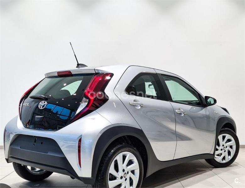 TOYOTA Aygo X Cross