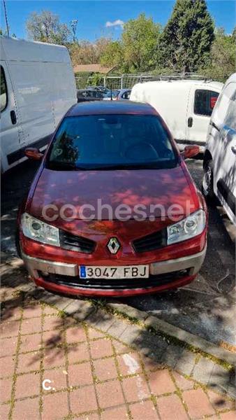 RENAULT Megane