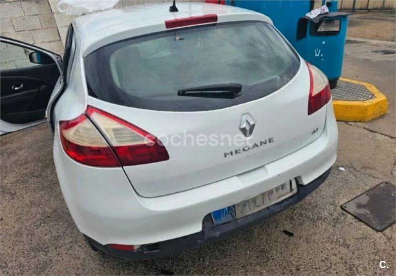 RENAULT Megane