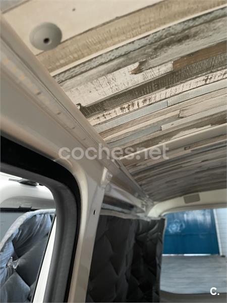 VOLKSWAGEN Transporter Caja Plat. DCab Largo 2.0 TDI 2.8T