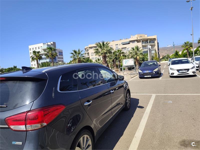 KIA Carens 1.6 GDi UEFA Euro2016 EcoDynamics