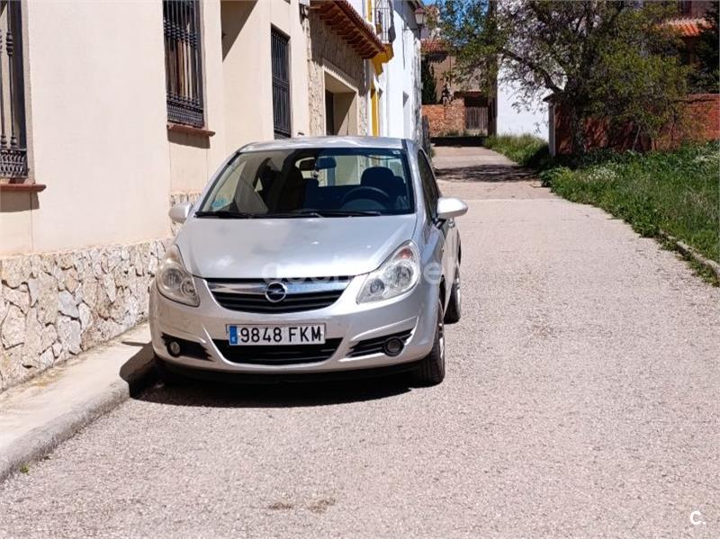OPEL Corsa Essentia 1.2