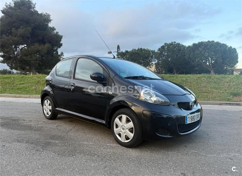 TOYOTA Aygo