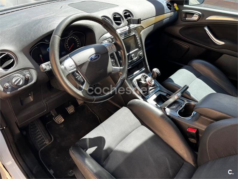FORD SMAX