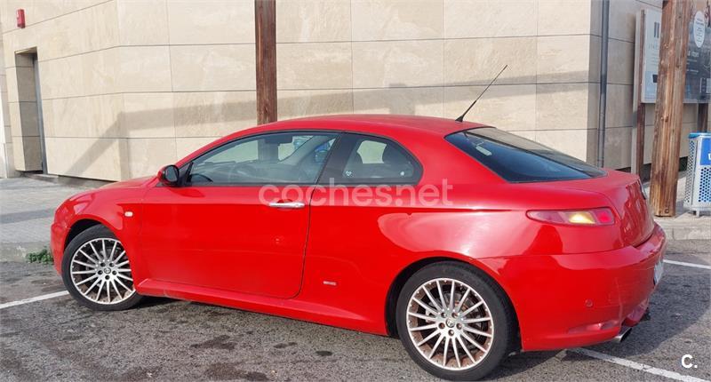 ALFA ROMEO GT 1.9 JTD Sport