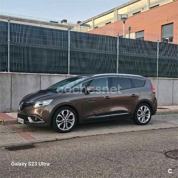 RENAULT Grand Scenic