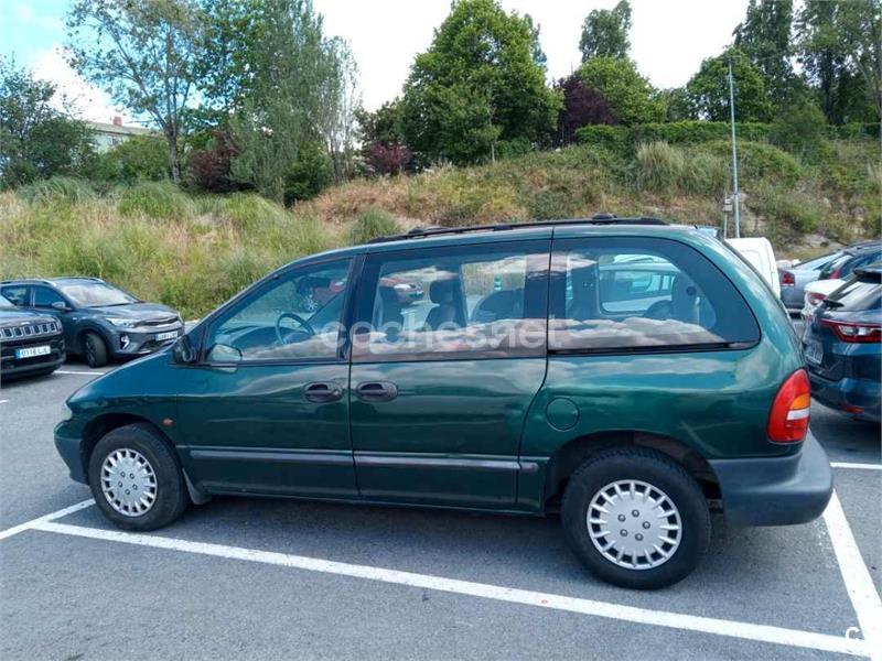 CHRYSLER Voyager