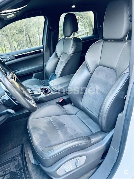 PORSCHE Cayenne Diesel Platinum Edition