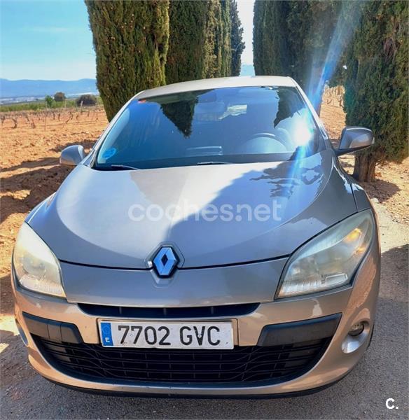RENAULT Megane TomTom Edition 1.6 16v