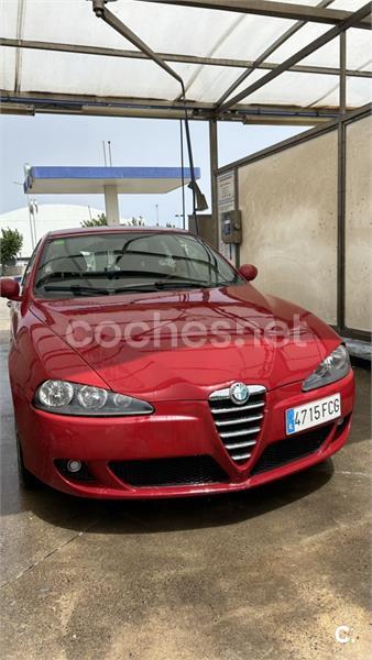 ALFA ROMEO 147 1.6 TS Distinctive