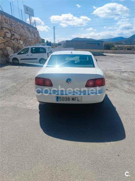 VOLKSWAGEN Phaeton