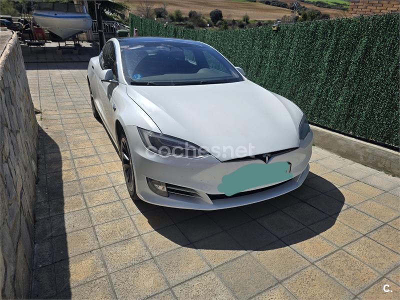 TESLA Model S 75D 4WD