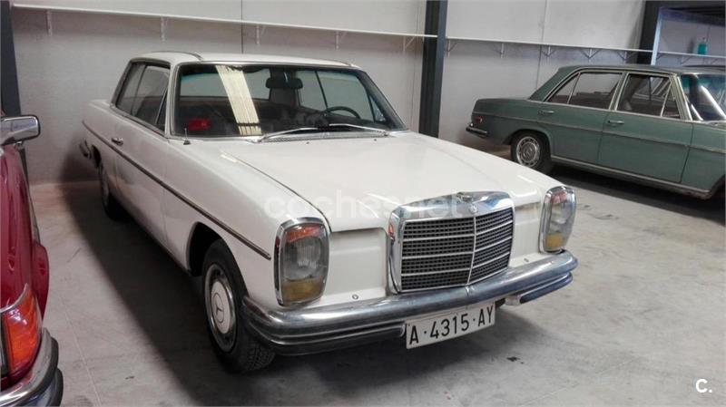 MERCEDES-BENZ 260