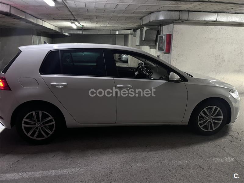 VOLKSWAGEN Golf Advance 1.6 TDI DSG