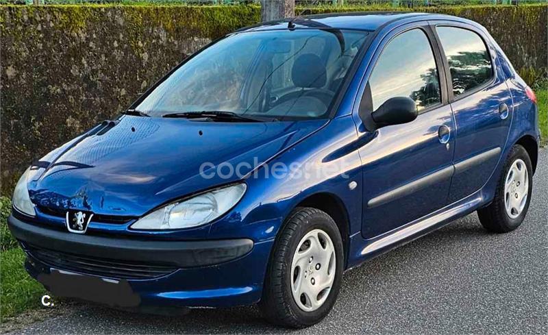 PEUGEOT 206
