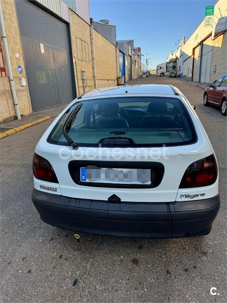 RENAULT Megane RL 1.4E