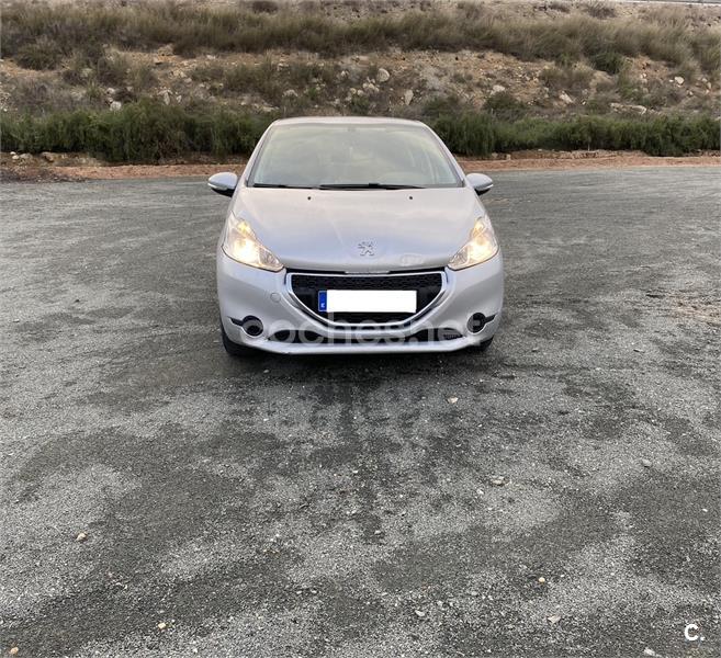 PEUGEOT 208 ACCESS 1.4 HDi 68
