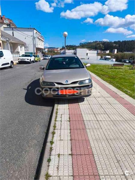 RENAULT Laguna