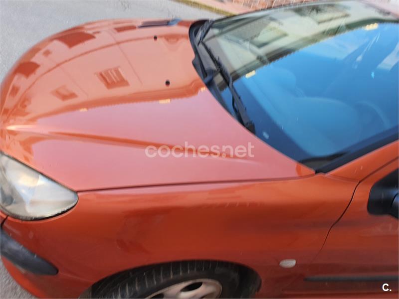 PEUGEOT 206 XT 90