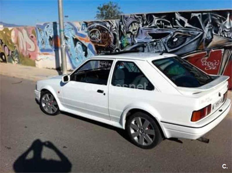 FORD Escort