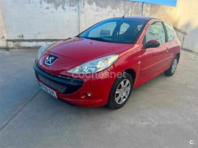 PEUGEOT 206