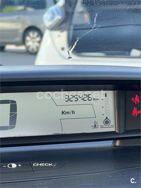CITROEN C4 1.6 HDi 110 Collection