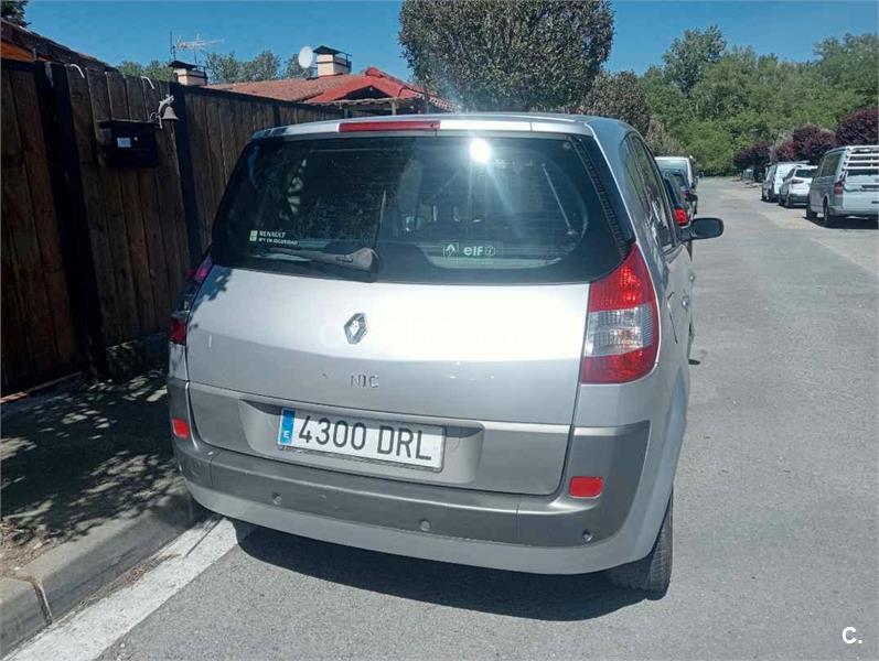 RENAULT Scenic