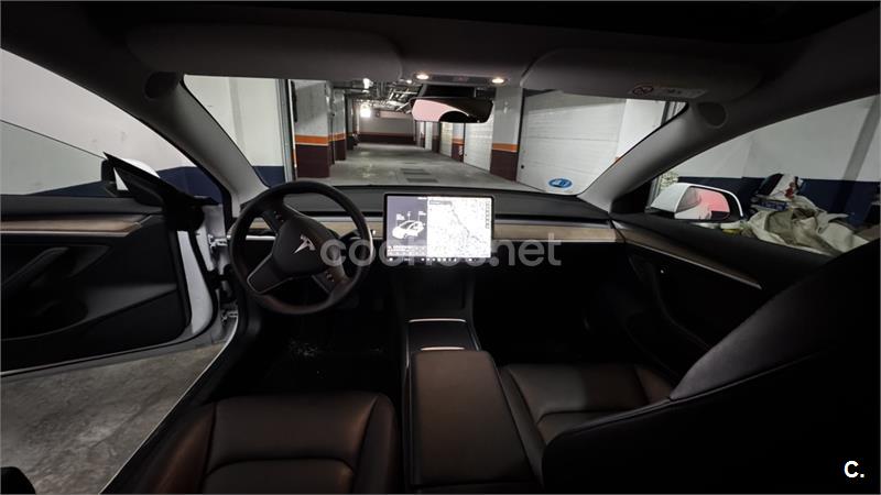 TESLA Model 3 RWD